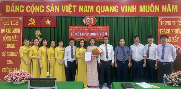 Lễ Kết nạp đảng viên mới 2023